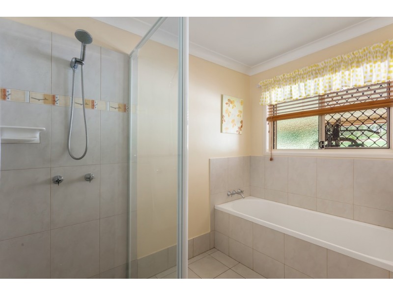 7 Madison Court, Glenvale QLD 4350