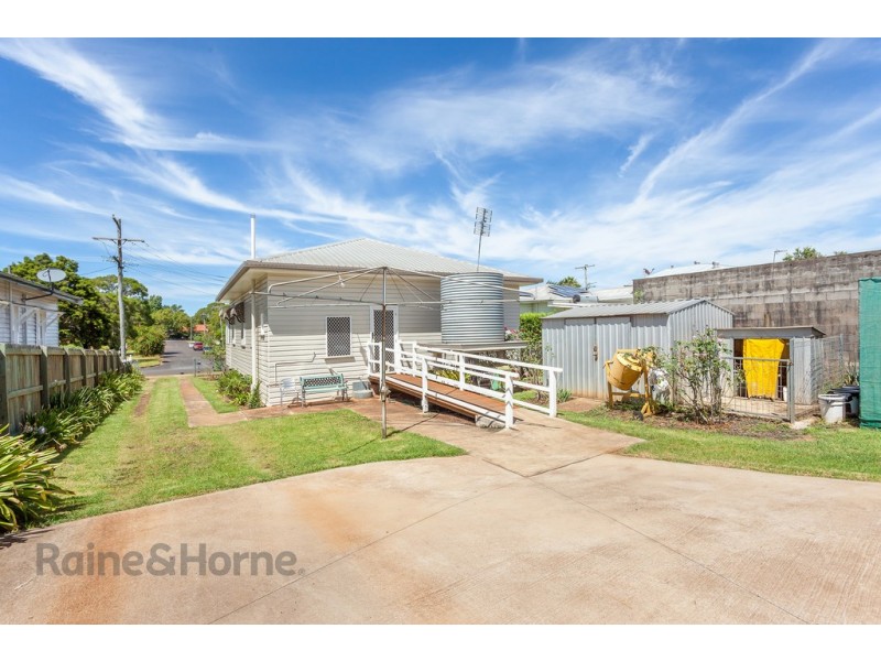 29 Dunmore Street, East Toowoomba QLD 4350
