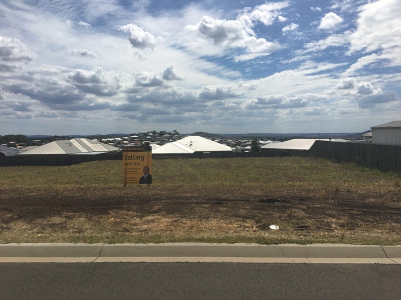 5 Rubie Court, Westbrook QLD 4350