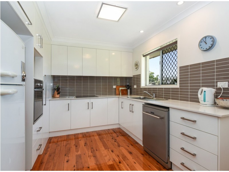 60 Sardon Street, Centenary Heights QLD 4350