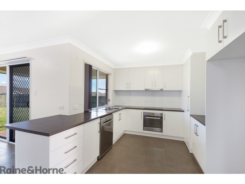 6 Mallow Street, Westbrook QLD 4350