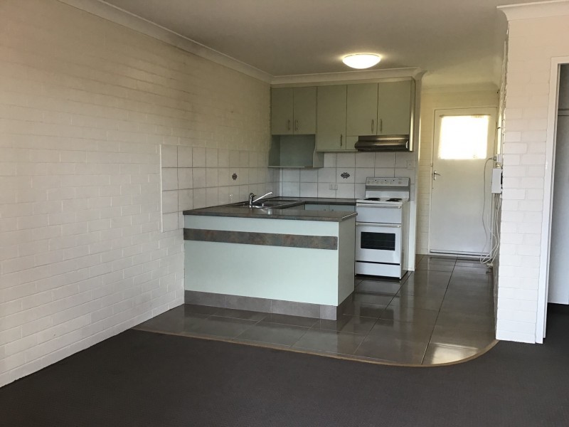 1/123 South Street, Centenary Heights QLD 4350