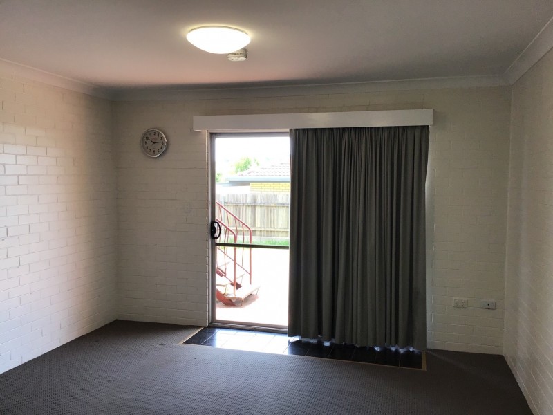 1/123 South Street, Centenary Heights QLD 4350