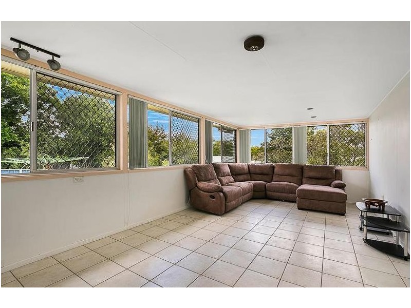 24 Shiel Street, Rangeville QLD 4350