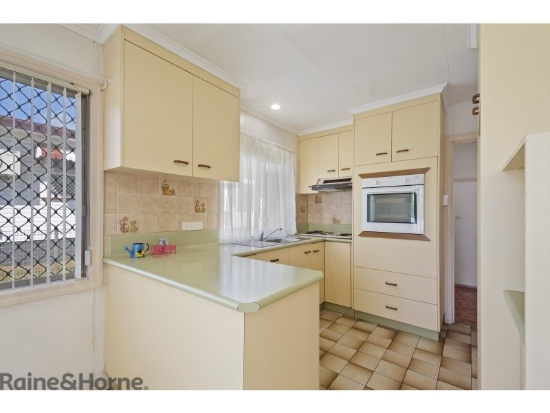 24 Shiel Street, Rangeville QLD 4350