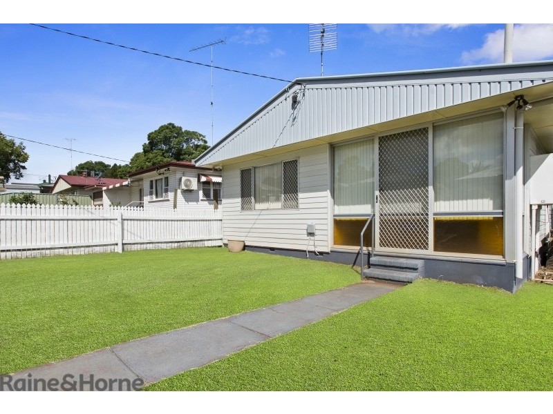 24 Shiel Street, Rangeville QLD 4350