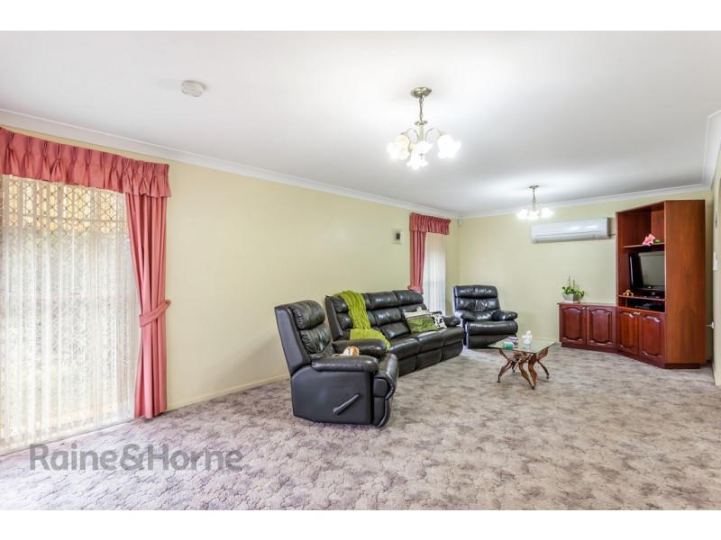 18 Nimrod Court, Wilsonton QLD 4350