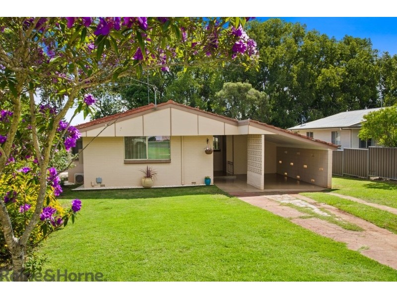 47 Llewellyn Street, Centenary Heights QLD 4350