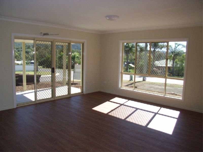 1 VISTA COURT, Withcott QLD 4352