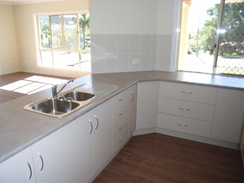 1 VISTA COURT, Withcott QLD 4352