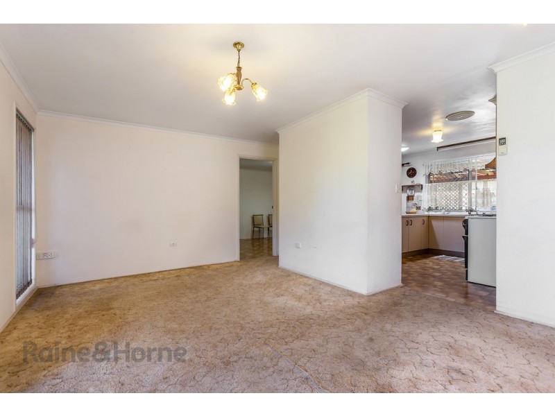 1 Croydon Street, Harristown QLD 4350