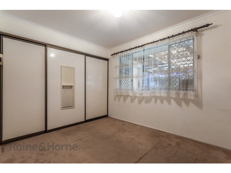 1 Croydon Street, Harristown QLD 4350