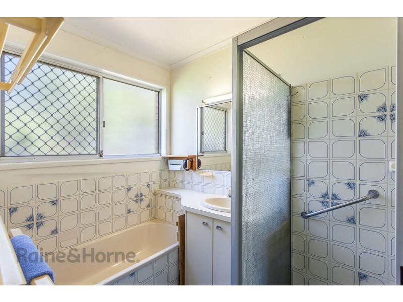 1 Croydon Street, Harristown QLD 4350