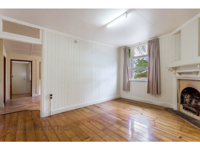 1 Vacy Street, Newtown QLD 4350