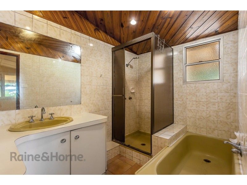 1 Vacy Street, Newtown QLD 4350