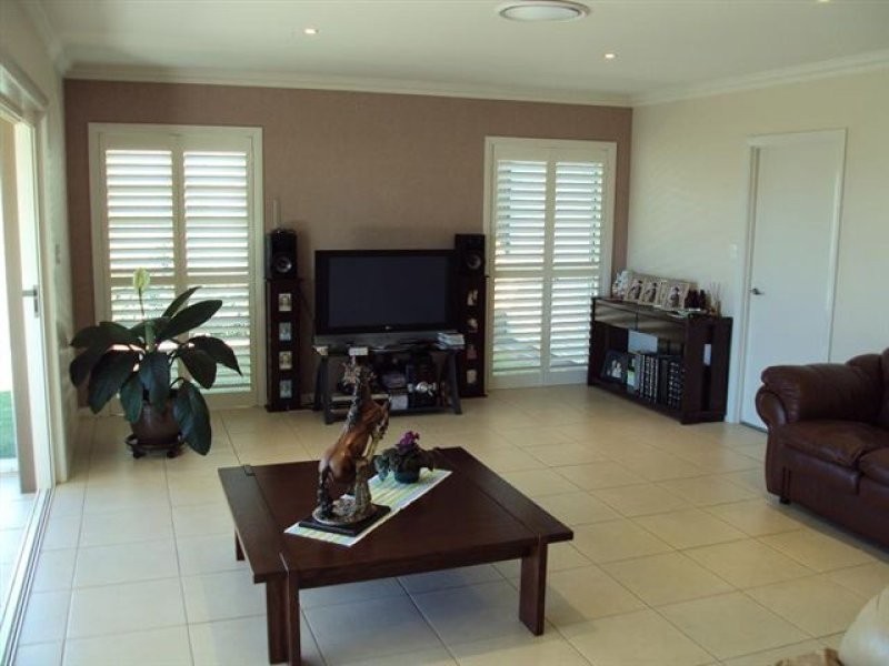 15 McCallum Court, Middle Ridge QLD 4350