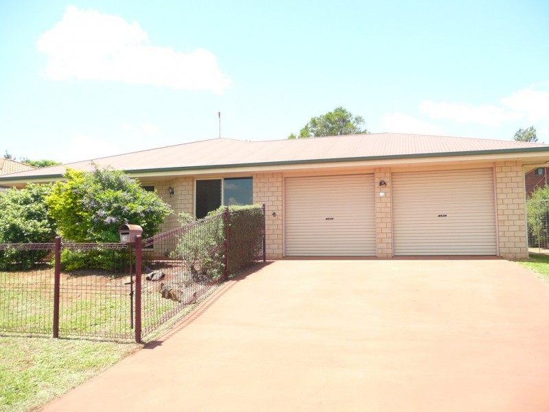 30 Biscay Crescent, Glenvale QLD 4350