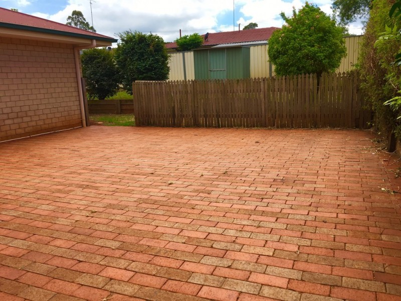 30 Biscay Crescent, Glenvale QLD 4350