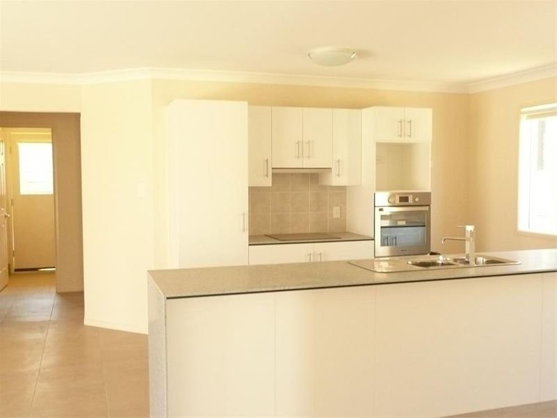 1/23 Winning Street, Glenvale QLD 4350