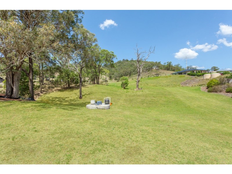 216 Carroll Road, Hodgson Vale QLD 4352