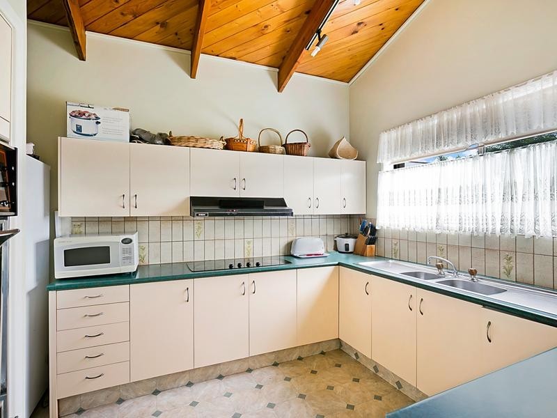 4 Cheryl Court, Darling Heights QLD 4350