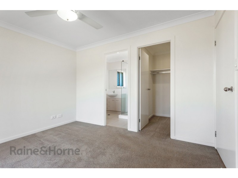 24 Wandoo Crescent, Westbrook QLD 4350