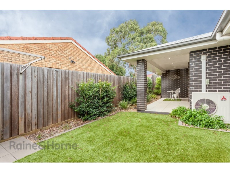 2/310A Hume Street, Centenary Heights QLD 4350