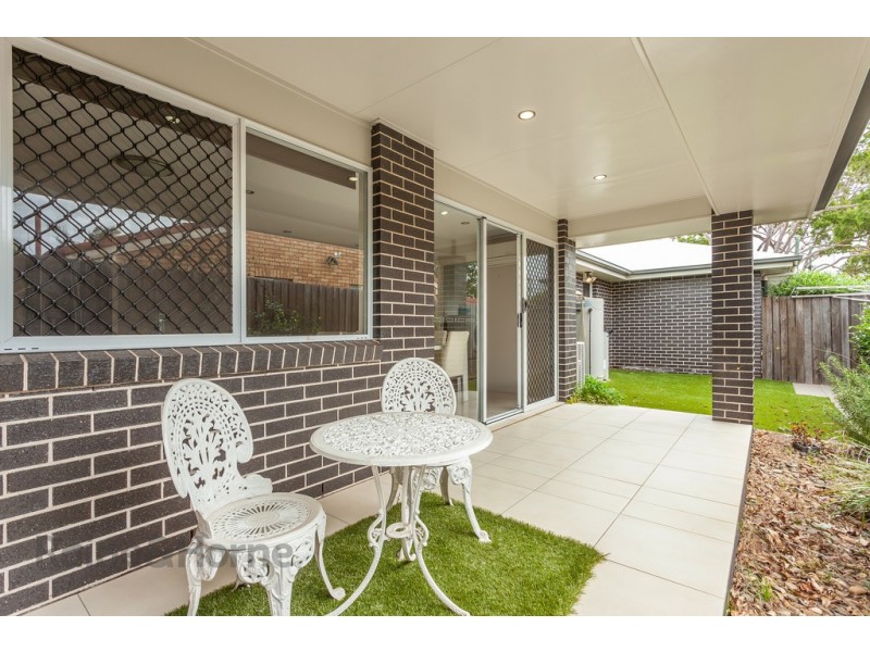 2/310A Hume Street, Centenary Heights QLD 4350