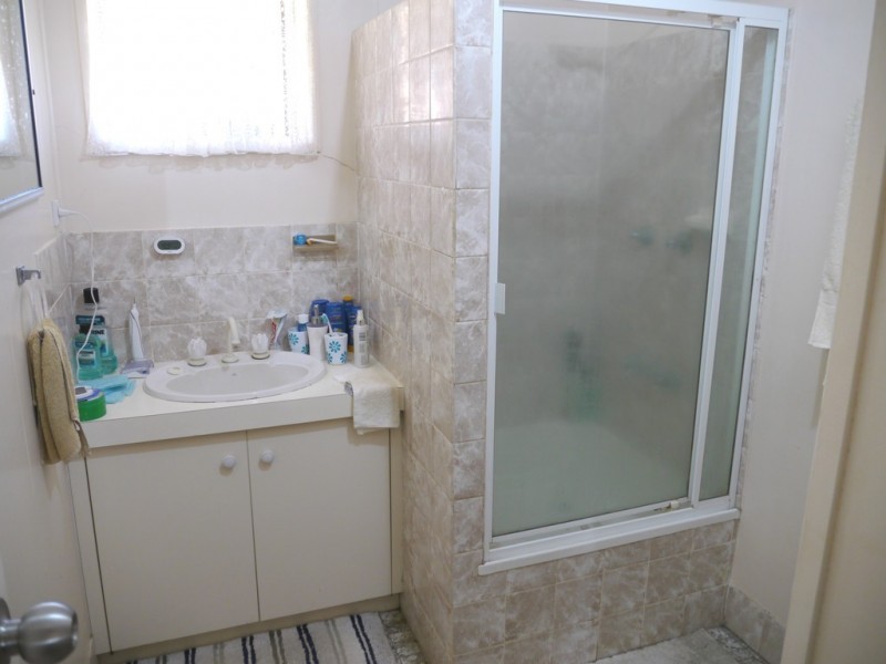 2 Noll Street, Kearneys Spring QLD 4350