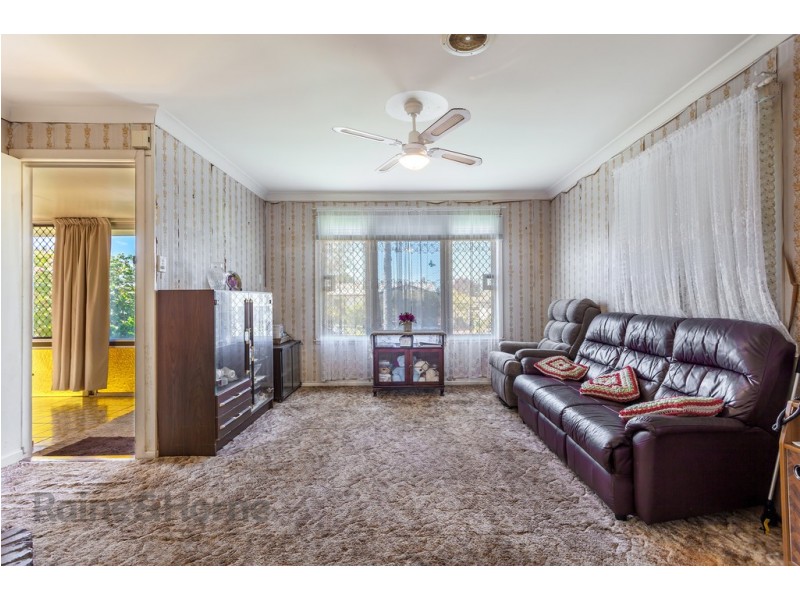 21 Challenor Street, Rockville QLD 4350