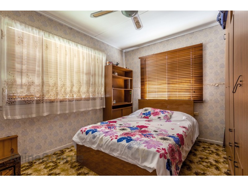 21 Challenor Street, Rockville QLD 4350