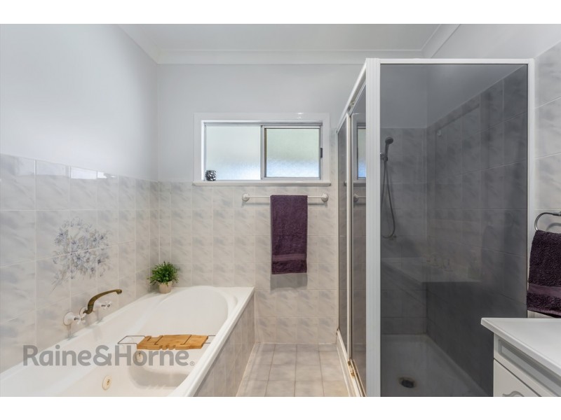 39 Flinders Street, Centenary Heights QLD 4350