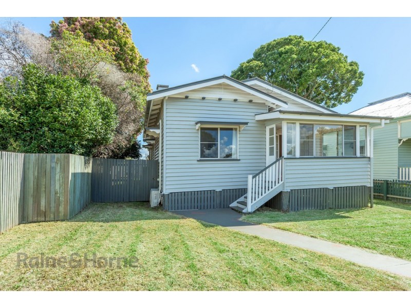 5 Victor Street, East Toowoomba QLD 4350