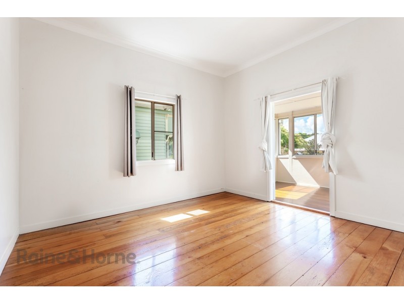 5 Victor Street, East Toowoomba QLD 4350