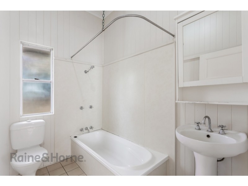 5 Victor Street, East Toowoomba QLD 4350