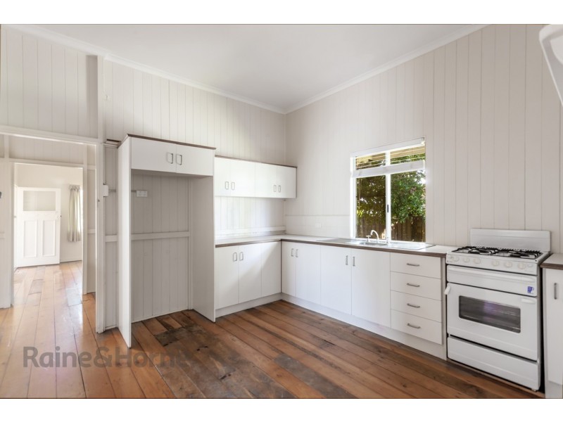 5 Victor Street, East Toowoomba QLD 4350