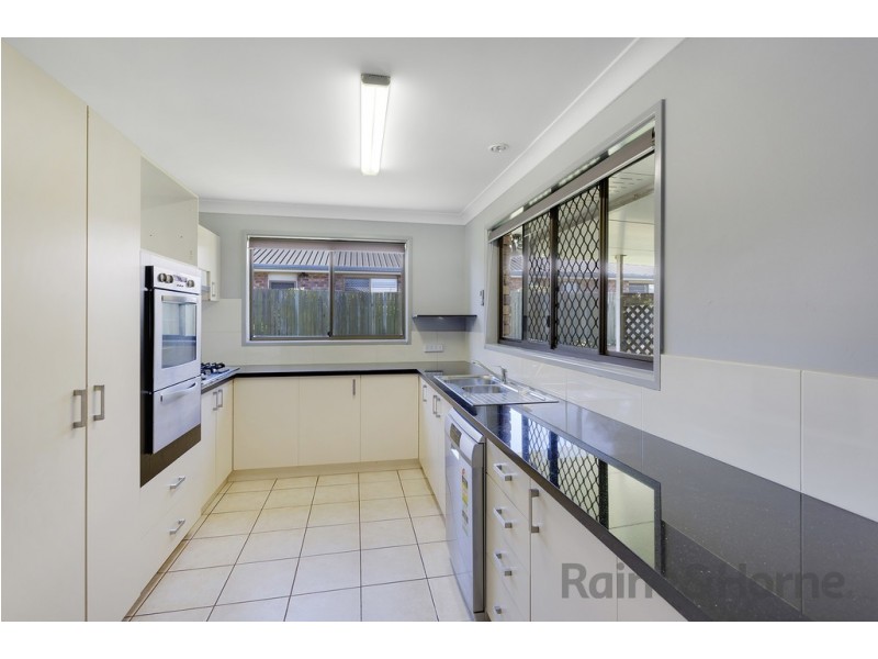 36 Lorraine Crescent, Centenary Heights QLD 4350