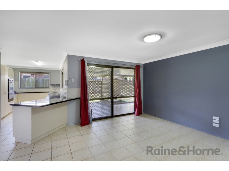 36 Lorraine Crescent, Centenary Heights QLD 4350