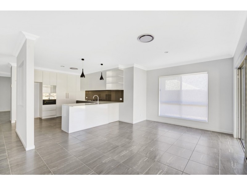 7 Hancock Circuit, Kleinton QLD 4352