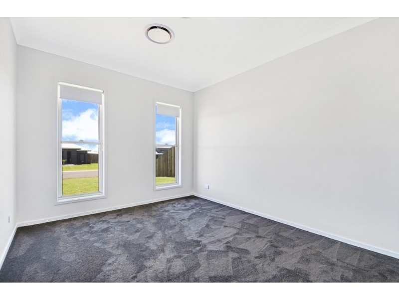 7 Hancock Circuit, Kleinton QLD 4352