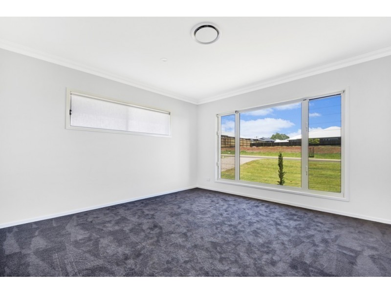 7 Hancock Circuit, Kleinton QLD 4352