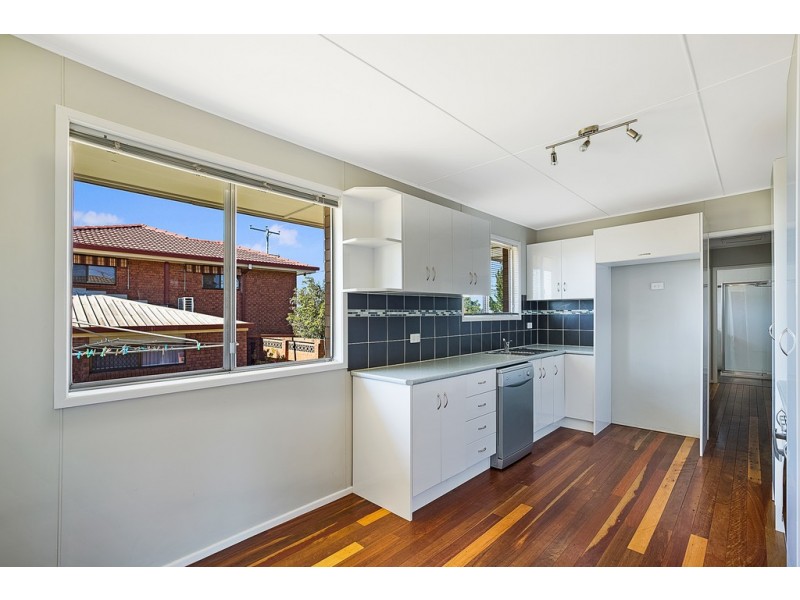 328 West Street, Kearneys Spring QLD 4350