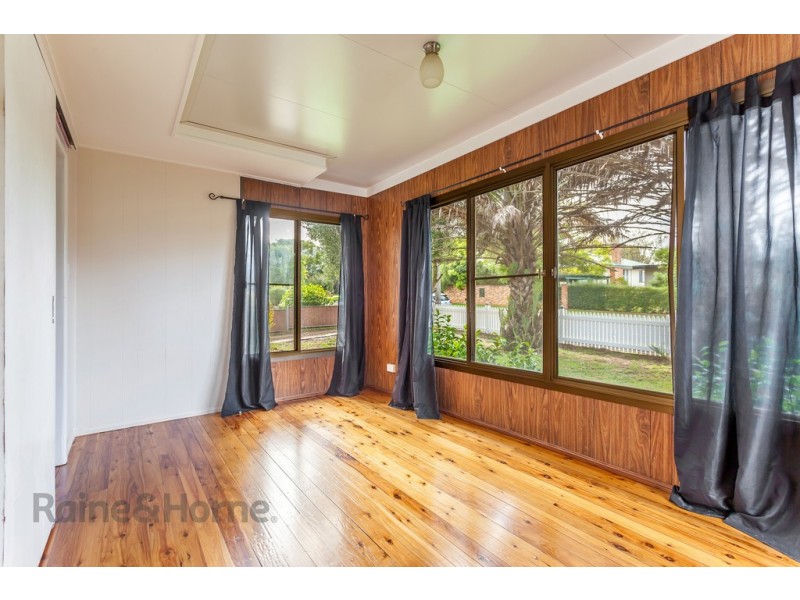 20 Welcombe Avenue, Rockville QLD 4350