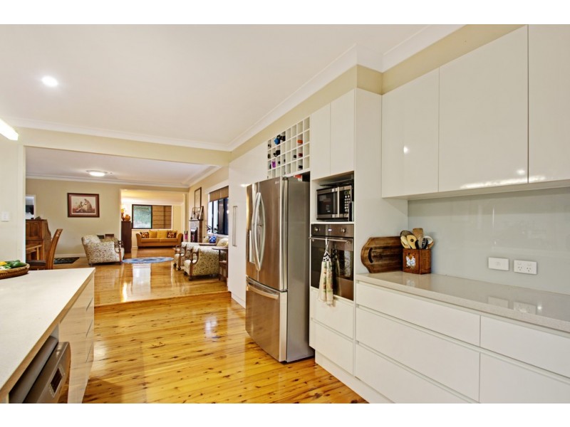10 Cotswold Close, Cotswold Hills QLD 4350