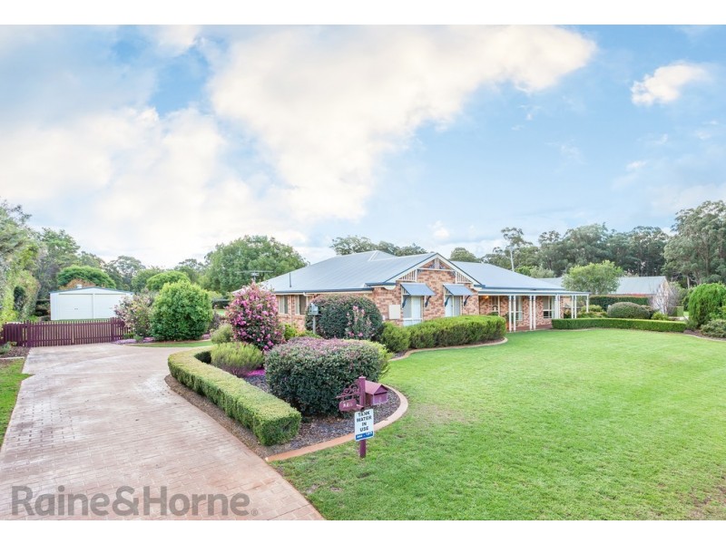 4 Bronwyn Court, Highfields QLD 4352