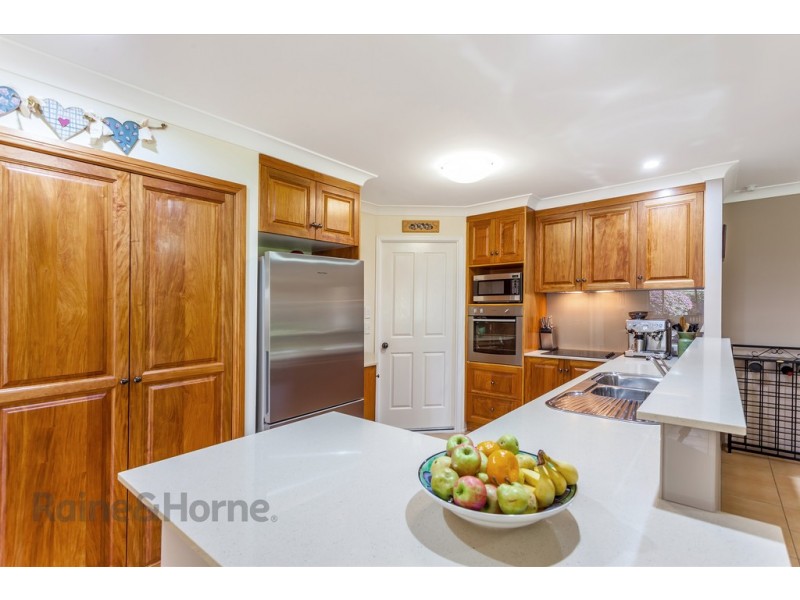 4 Bronwyn Court, Highfields QLD 4352