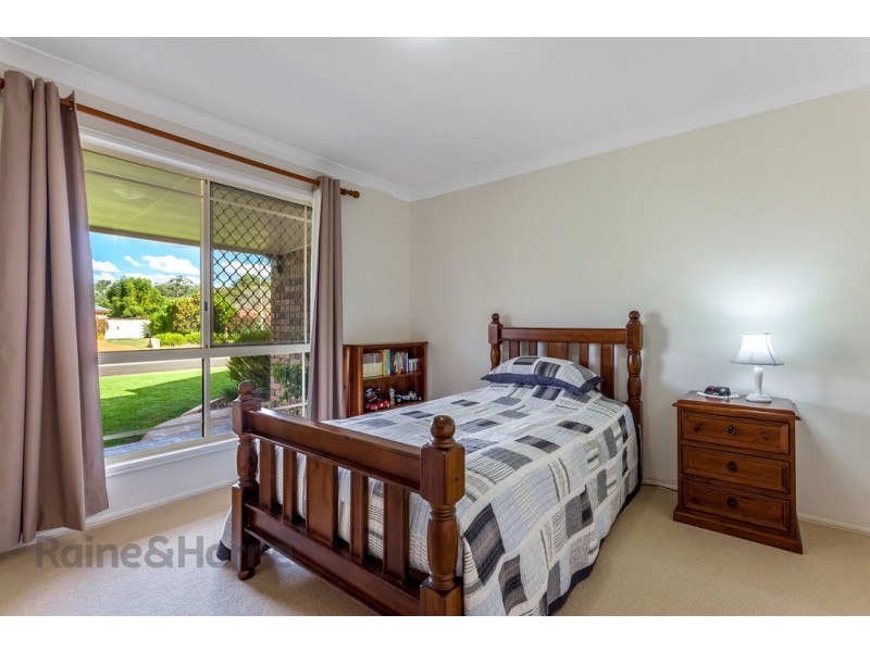 4 Bronwyn Court, Highfields QLD 4352