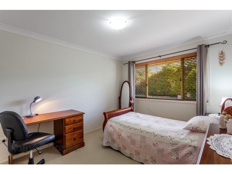 4 Bronwyn Court, Highfields QLD 4352