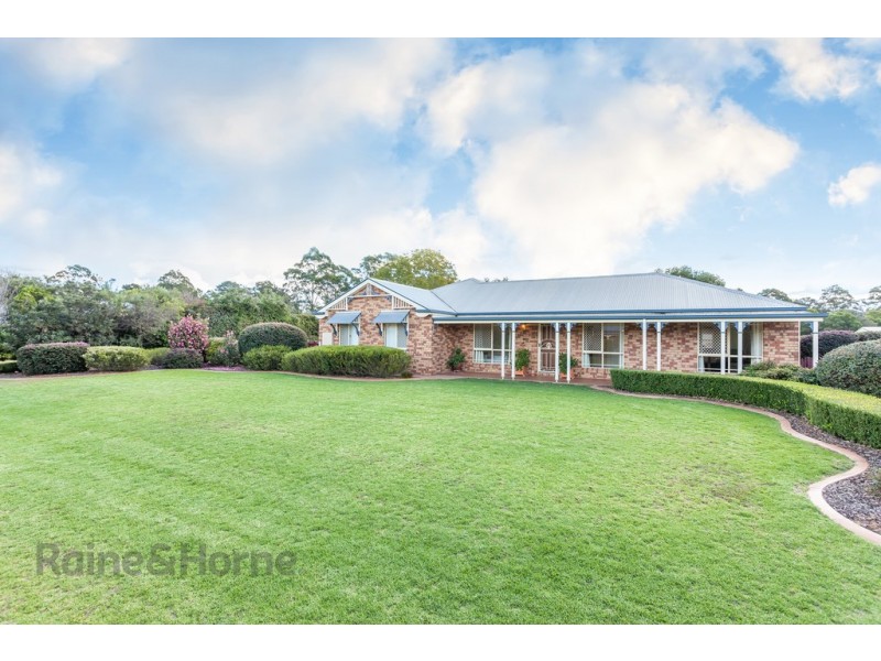 4 Bronwyn Court, Highfields QLD 4352