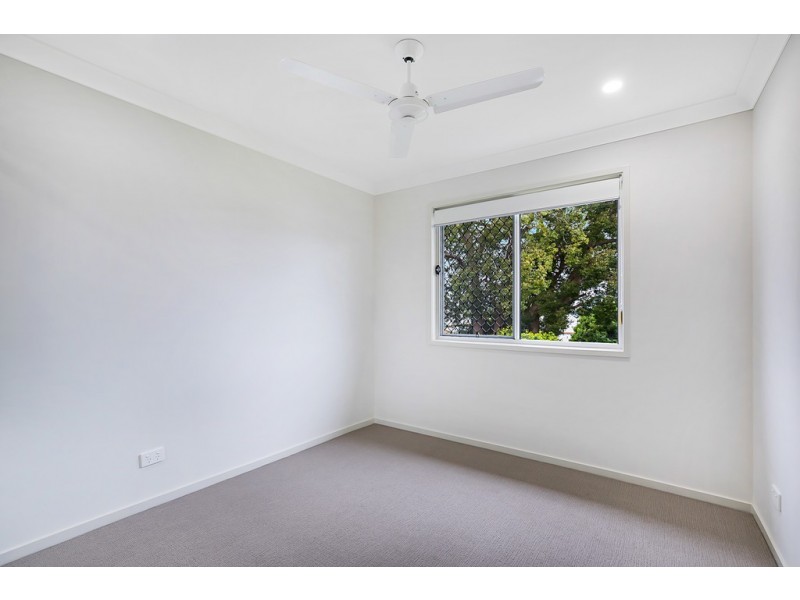 2/68 Alford Street, Mount Lofty QLD 4350